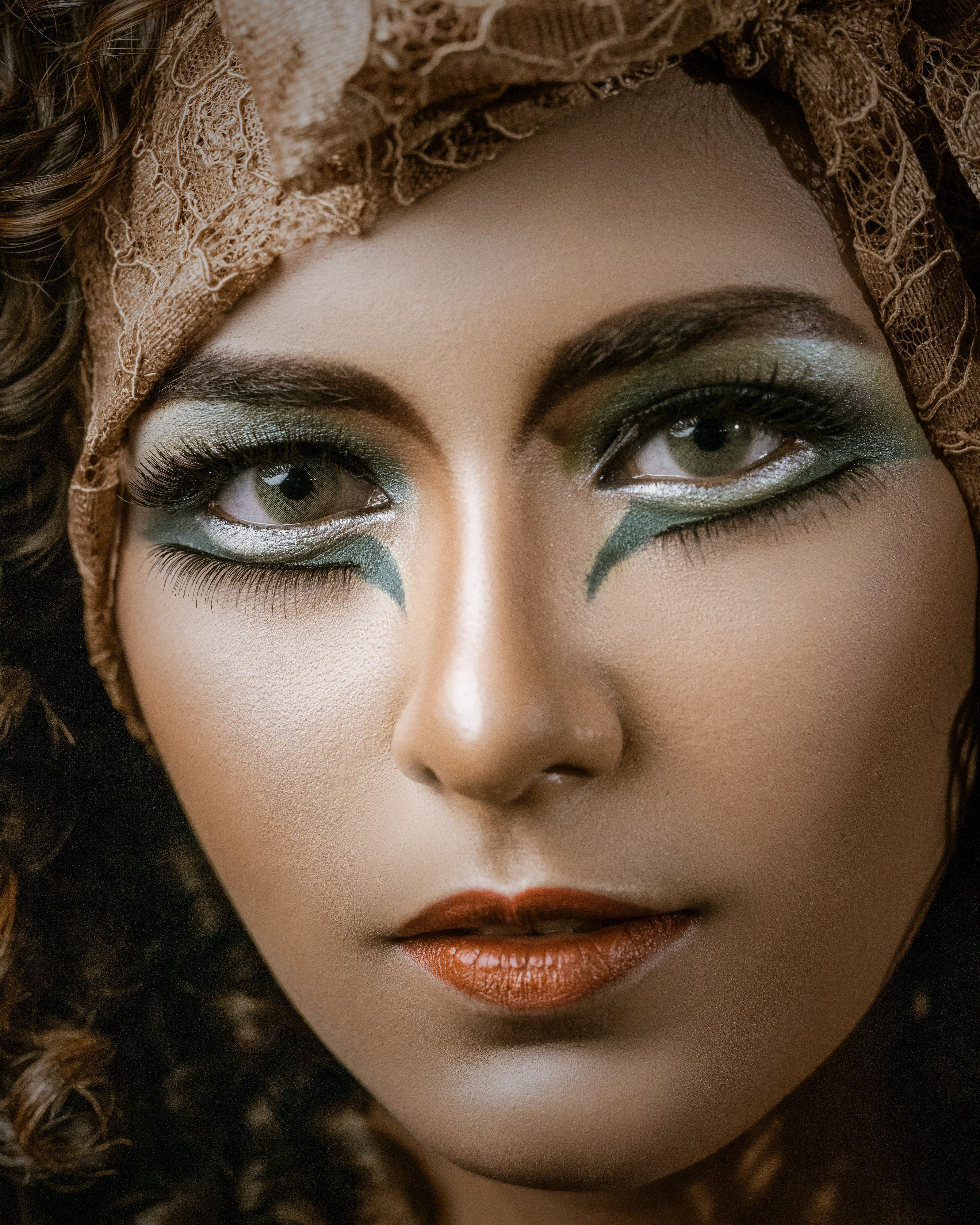 HIGH END NATURAL RETOUCHING